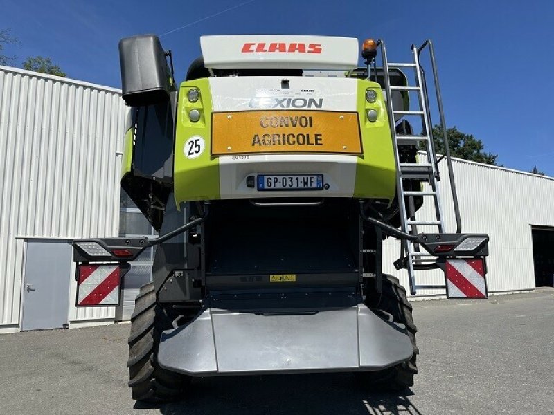 Mähdrescher tip CLAAS LEXION 7400 TRADITION, Gebrauchtmaschine in CHATEAU GAILLARD (Poză 6)