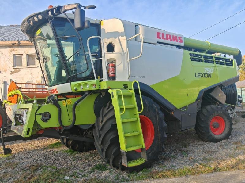 Mähdrescher des Typs CLAAS LEXION 750 4x4, Gebrauchtmaschine in Ovidiu jud. Constanta (Bild 1)