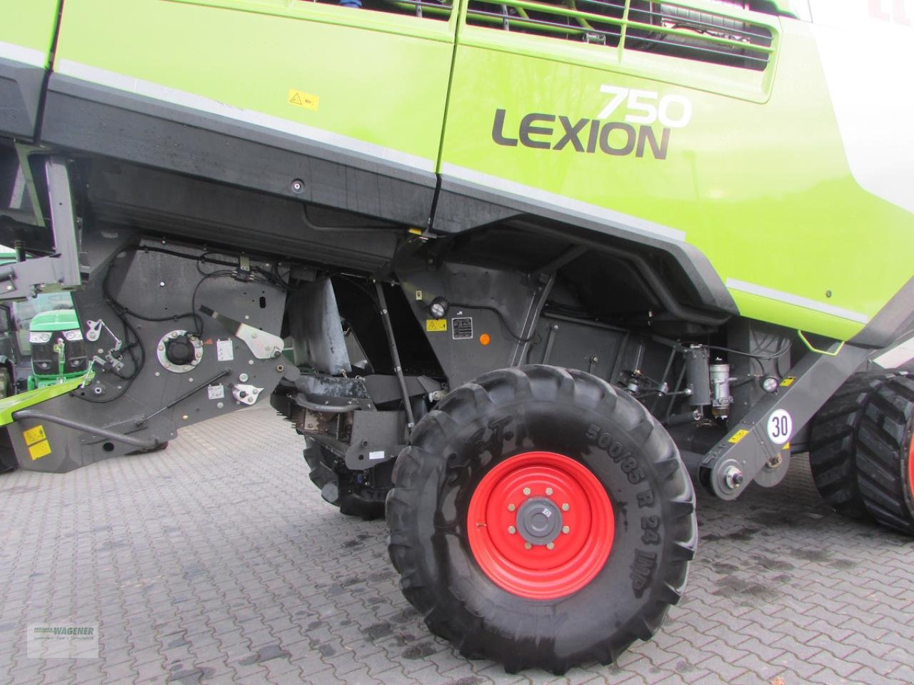 Mähdrescher от тип CLAAS Lexion 750 APS Hybrid, Gebrauchtmaschine в Bad Wildungen - Wega (Снимка 3)