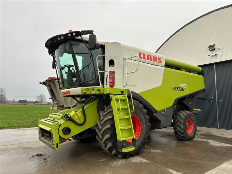 Mähdrescher tipa CLAAS LEXION 750 Incl. Vario 900 Skærebord og vogn. Ring til Ulrik på 40255544. Jeg snakker Jysk, tysk og engelsk., Gebrauchtmaschine u Kolding (Slika 1)