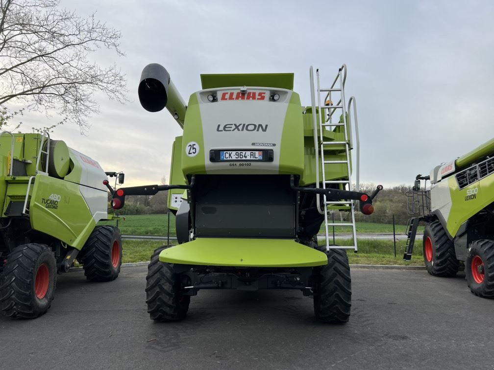 Mähdrescher Türe ait CLAAS LEXION 750 MONTANA, Gebrauchtmaschine içinde Aubiet (resim 5)