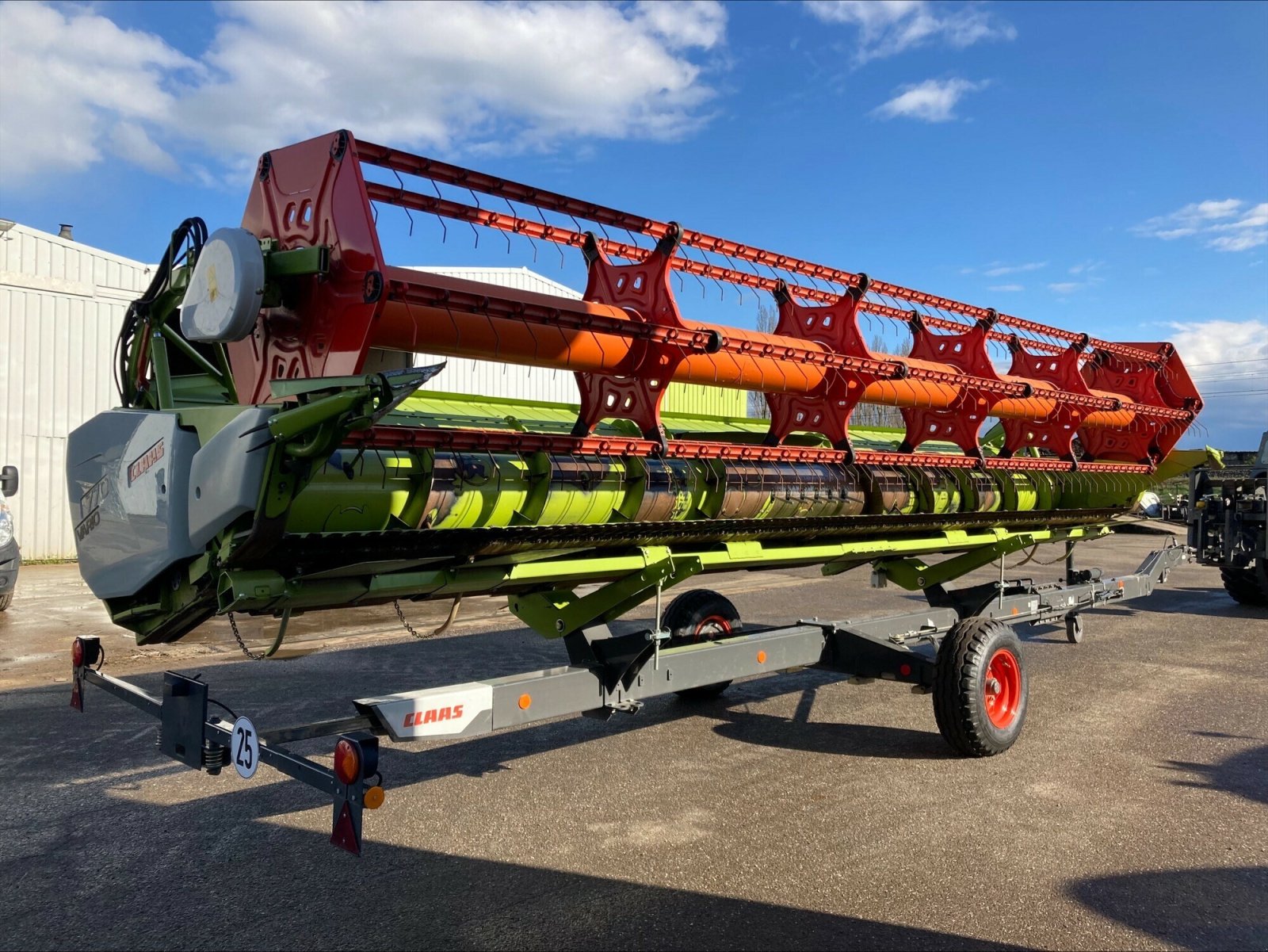 Mähdrescher za tip CLAAS LEXION 750 T4, Gebrauchtmaschine u CHEMINOT (Slika 8)