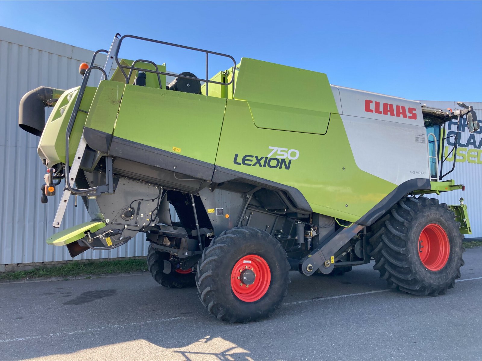 Mähdrescher tip CLAAS LEXION 750 T4I, Gebrauchtmaschine in CHEMINOT (Poză 4)