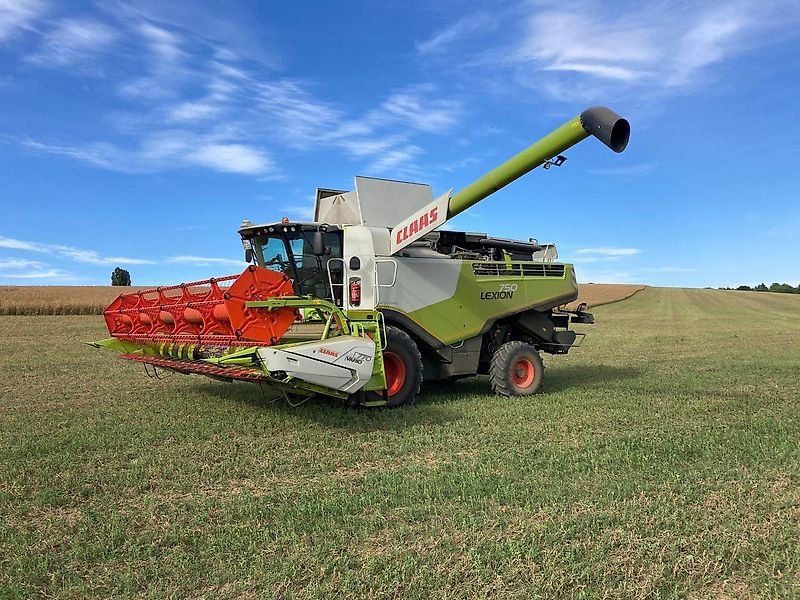 Mähdrescher типа CLAAS Lexion 750 -Tier 4, Gebrauchtmaschine в Bad Rappenau (Фотография 1)