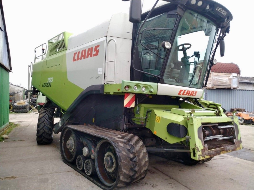 Mähdrescher tip CLAAS Lexion 750 TT # Vario 930, Gebrauchtmaschine in Liebenwalde (Poză 3)