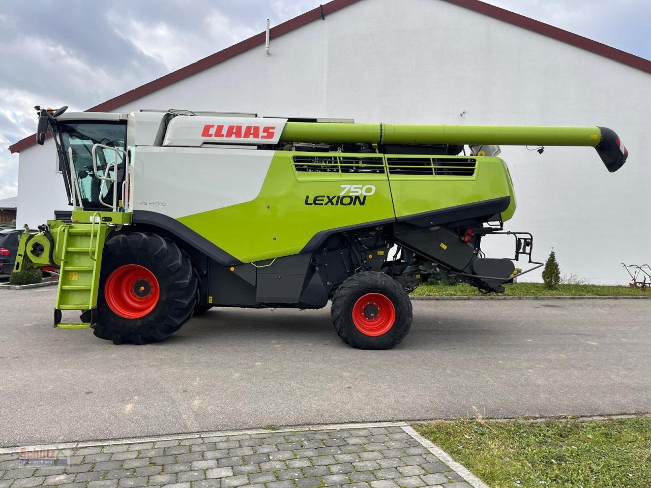 Mähdrescher van het type CLAAS Lexion 750 V-Kanal 3D, Gebrauchtmaschine in Schierling (Foto 3)