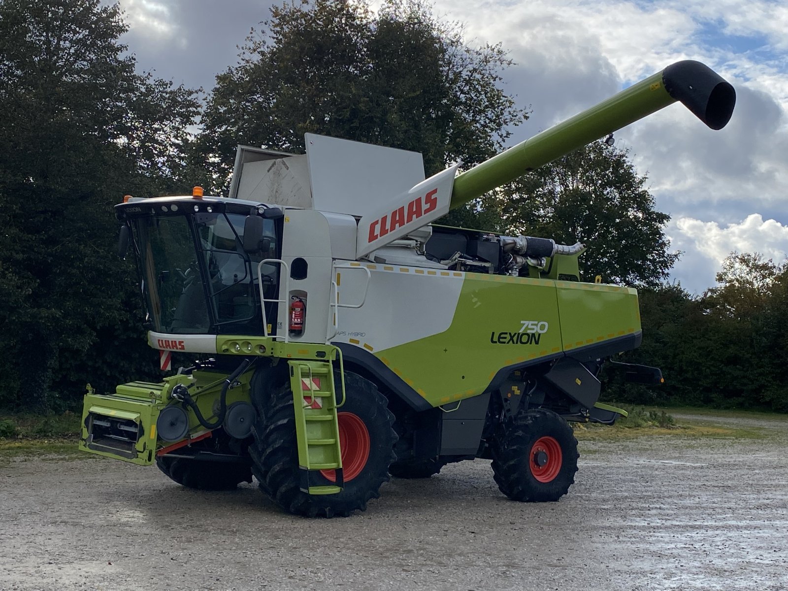 Mähdrescher of the type CLAAS Lexion 750, Gebrauchtmaschine in Hemau (Picture 20)