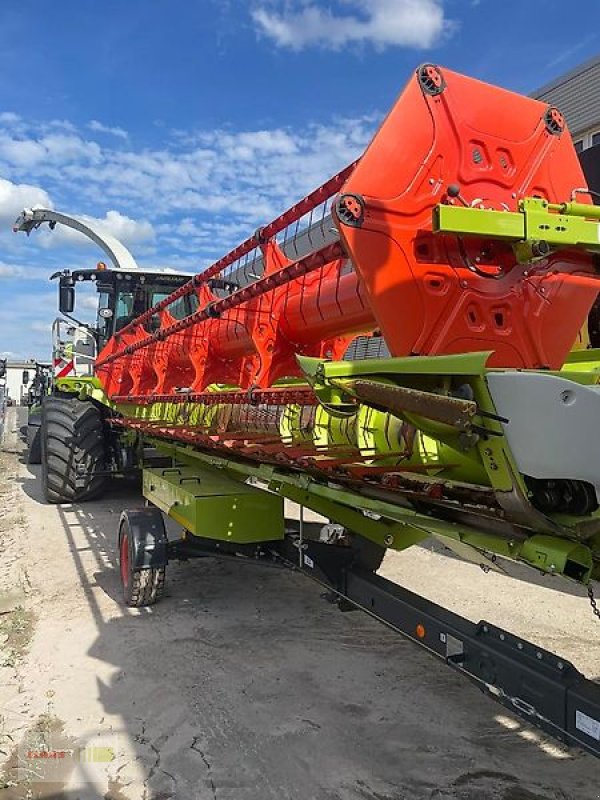 Mähdrescher des Typs CLAAS Lexion 750, Gebrauchtmaschine in Schwülper (Bild 16)