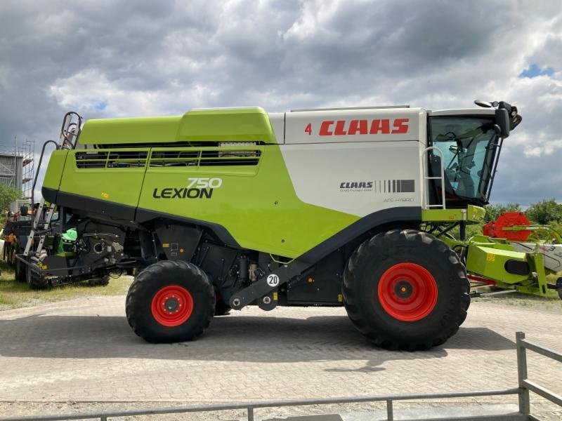 Mähdrescher типа CLAAS LEXION 750, Gebrauchtmaschine в Schwülper (Фотография 3)