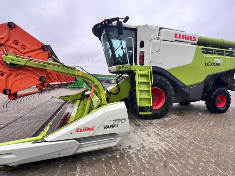 Mähdrescher van het type CLAAS Lexion 750, Gebrauchtmaschine in Orţişoara (Foto 1)