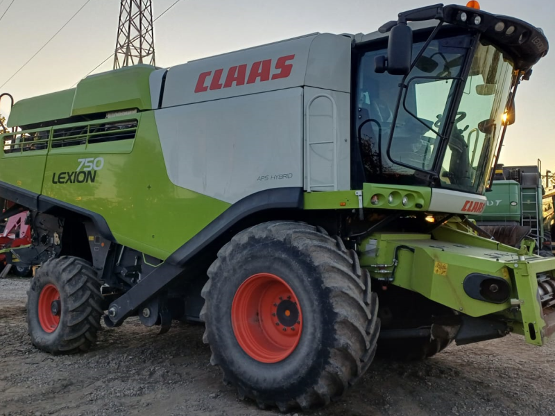 Mähdrescher a típus CLAAS Lexion 750, Gebrauchtmaschine ekkor: Orţişoara (Kép 1)