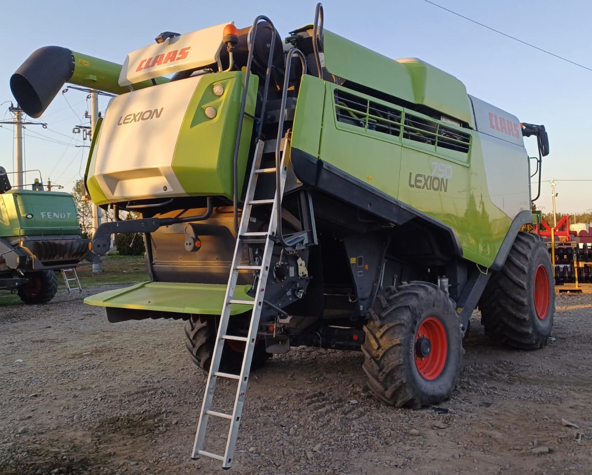 Mähdrescher typu CLAAS Lexion 750, Gebrauchtmaschine v Orţişoara (Obrázok 5)