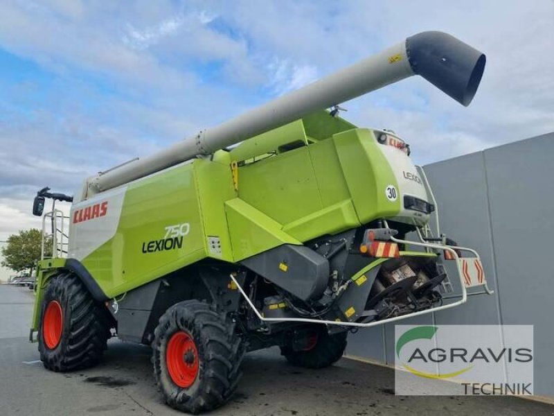 Mähdrescher of the type CLAAS LEXION 750, Gebrauchtmaschine in Melle-Wellingholzhausen (Picture 4)