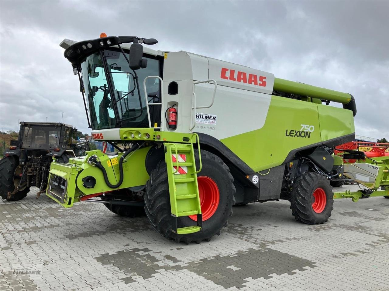 Mähdrescher del tipo CLAAS Lexion 750, Gebrauchtmaschine en Moringen (Imagen 1)