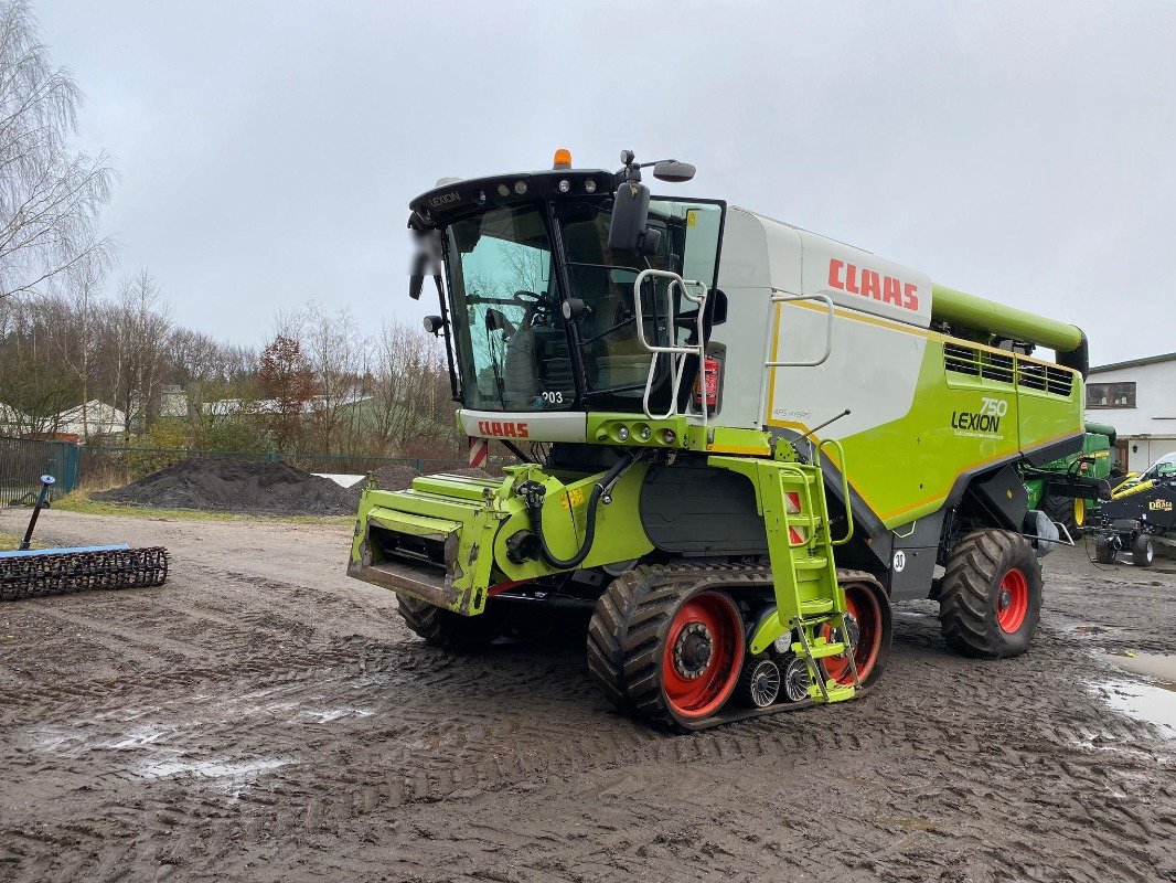 Mähdrescher от тип CLAAS Lexion 750, Gebrauchtmaschine в Sittensen (Снимка 1)