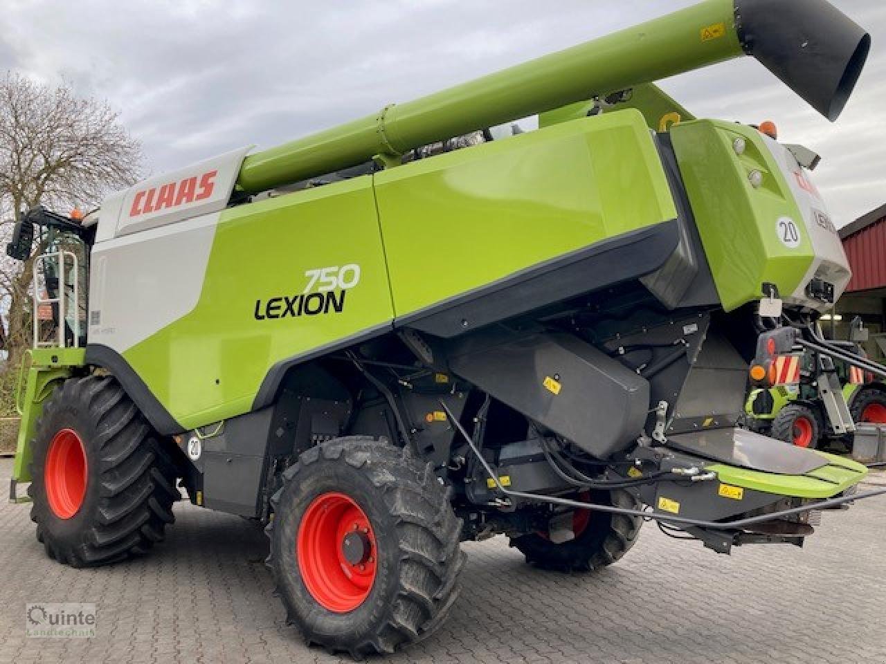 Mähdrescher typu CLAAS Lexion 750, Gebrauchtmaschine w Lichtenau-Kleinenberg (Zdjęcie 2)