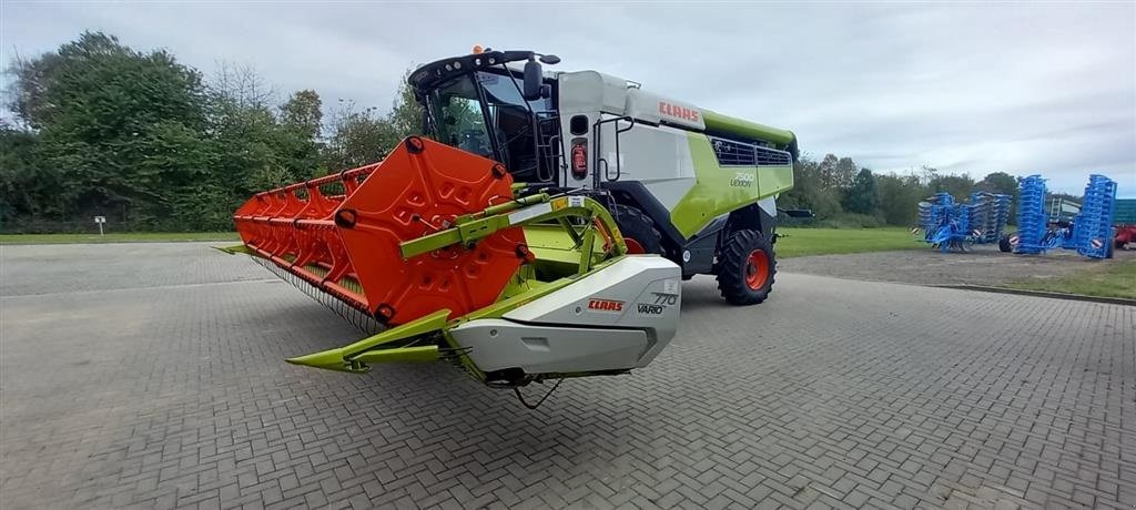 Mähdrescher tip CLAAS Lexion 7500 Incl. Skærebord Vario 770 og vogn. GPS klar. Ring til Ulrik på 40255544. Jeg snakker Jysk, tysk og engelsk., Gebrauchtmaschine in Kolding (Poză 2)