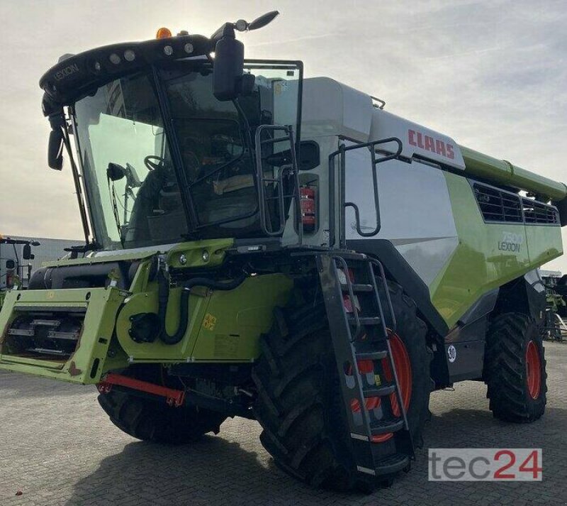 Mähdrescher του τύπου CLAAS Lexion 7500 mit Schneidwerk, Gebrauchtmaschine σε Östringen (Φωτογραφία 9)