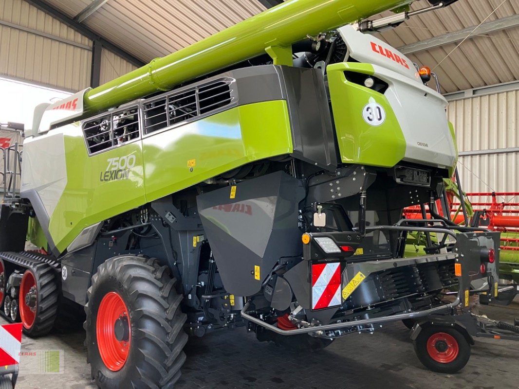 Mähdrescher a típus CLAAS LEXION 7500 TT, Neumaschine ekkor: Weddingstedt (Kép 1)