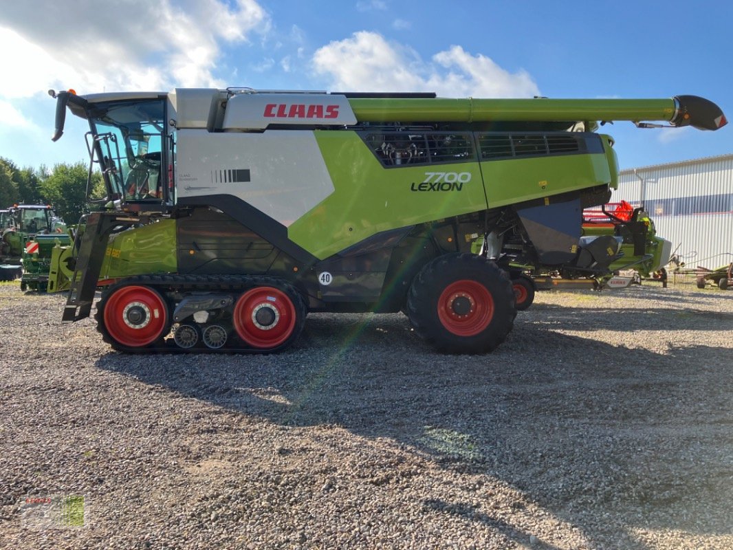 Mähdrescher Türe ait CLAAS LEXION 7500 TT, Neumaschine içinde Weddingstedt (resim 12)