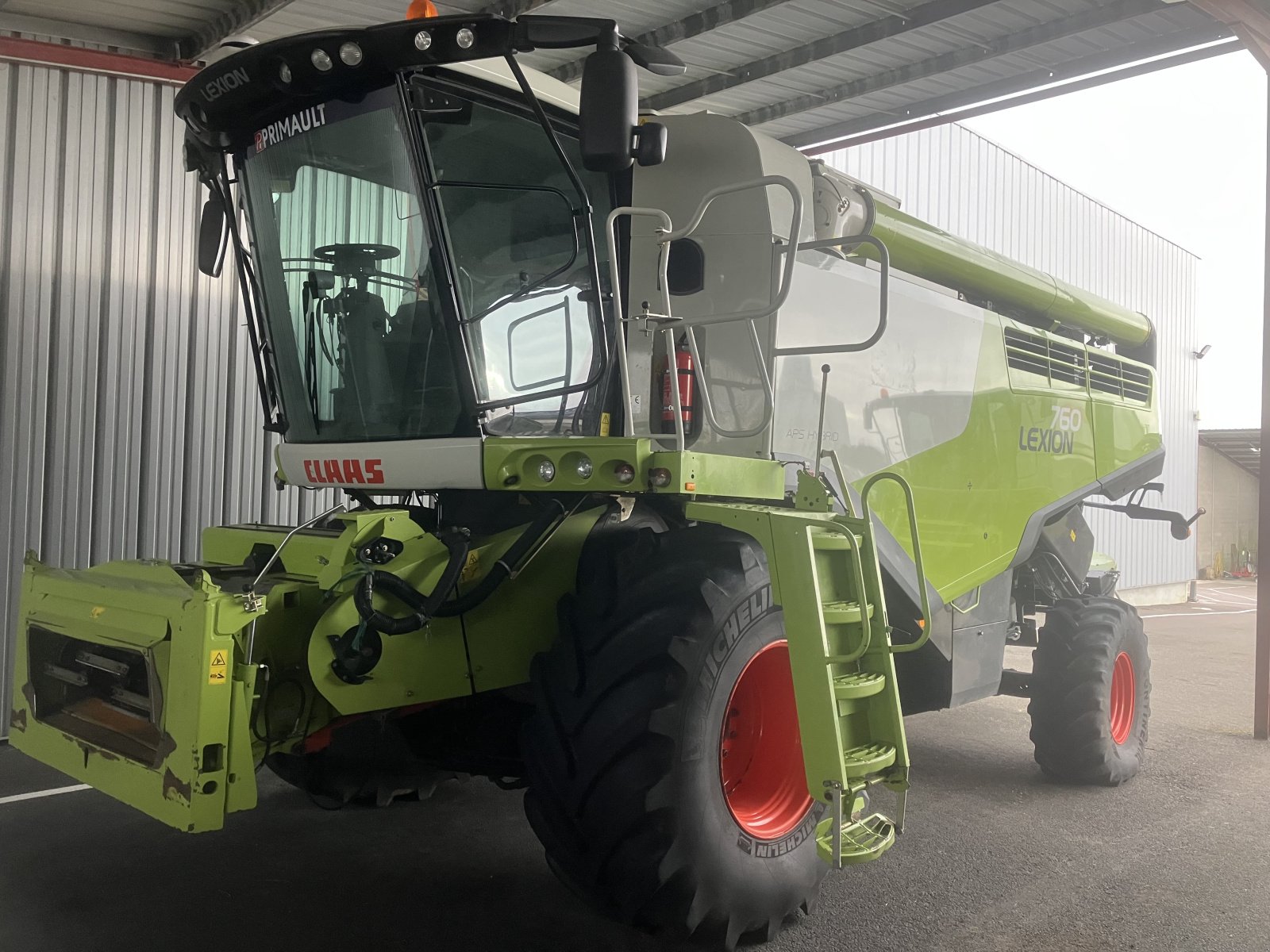 Mähdrescher a típus CLAAS Lexion 760 Montana, Gebrauchtmaschine ekkor: CONNANTRE (Kép 4)