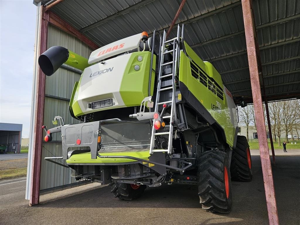 Mähdrescher tip CLAAS LEXION 760 SOLGT!!! MONTANA INCL CONVIO FLEX 930 Skærebord., Gebrauchtmaschine in Kolding (Poză 3)