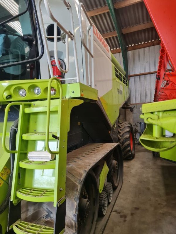 Mähdrescher del tipo CLAAS LEXION 760 TT 4X4, Gebrauchtmaschine In Baillonville (Immagine 5)