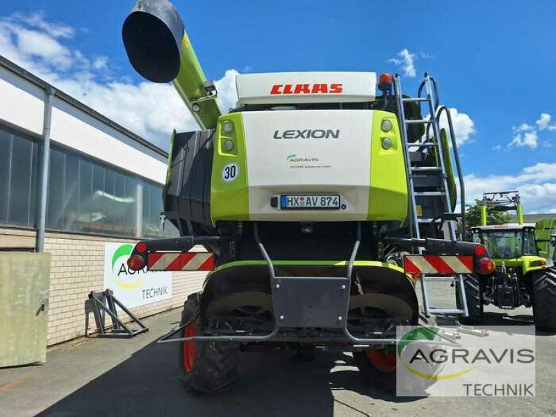 Mähdrescher des Typs CLAAS LEXION 760, Gebrauchtmaschine in Warburg (Bild 5)