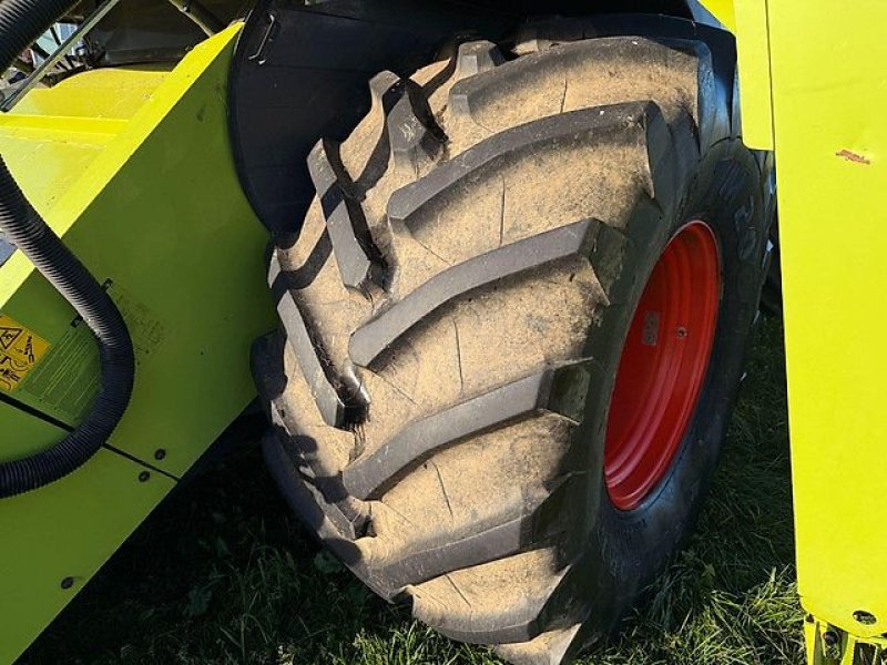 Mähdrescher tip CLAAS LEXION 760, Gebrauchtmaschine in Kaunas (Poză 12)