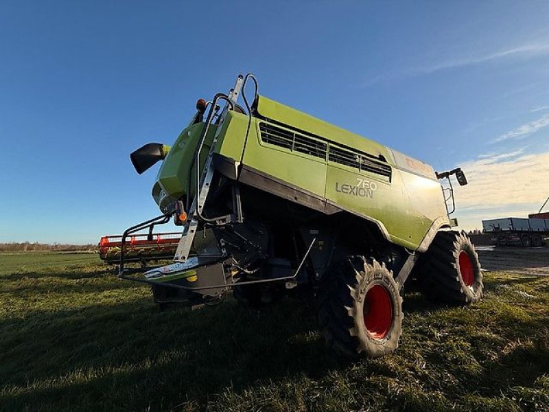 Mähdrescher tip CLAAS LEXION 760, Gebrauchtmaschine in Kaunas (Poză 2)