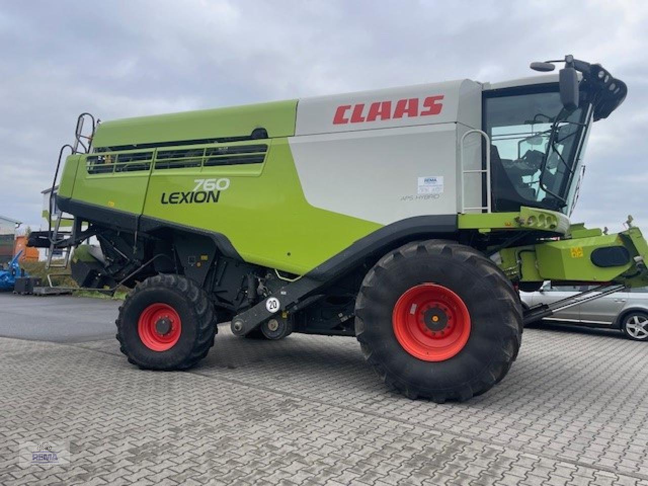 Mähdrescher des Typs CLAAS Lexion 760, Gebrauchtmaschine in Belzig-Schwanebeck (Bild 4)