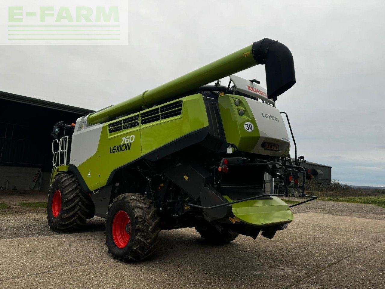 Mähdrescher tipa CLAAS LEXION 760M, Gebrauchtmaschine u MICHELDEVER, WINCHESTER (Slika 3)