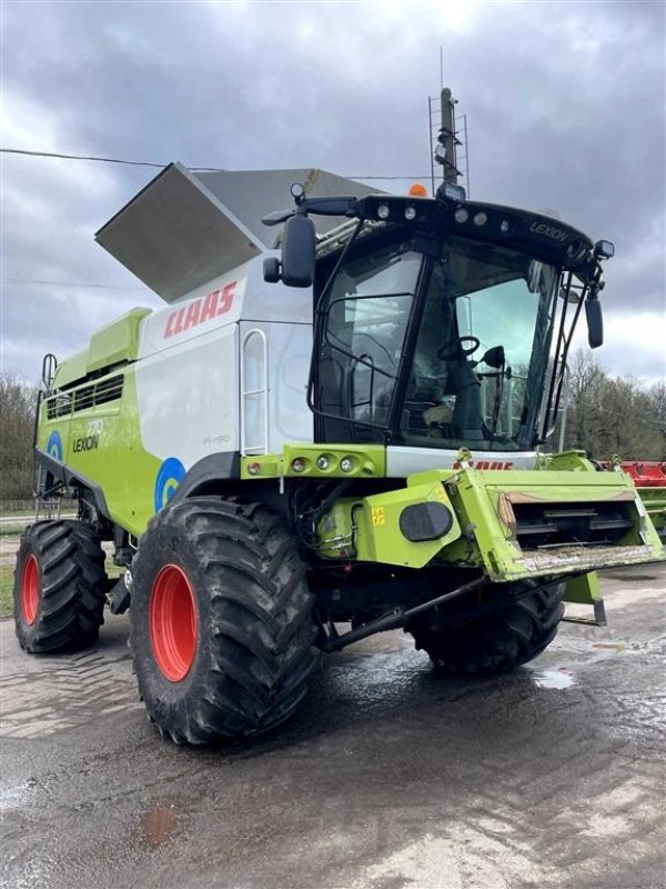 Mähdrescher типа CLAAS LEXION 770 4WD. Incl. Skærebord V930 og 4 hjuls vogn. GPS klar. Ring til Ulrik på +4540255544. Jeg snakker Jysk., Gebrauchtmaschine в Kolding (Фотография 7)