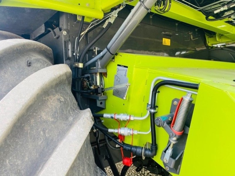 Mähdrescher типа CLAAS LEXION 770 Incl. skærebord V1050. CEMOS Auto Cleaning. CEMOS Auto Seperation. . Cruise Pilot. Telematics mm. Ring til Ulrik på 40255544. Jeg snakker Jysk., Gebrauchtmaschine в Kolding (Фотография 8)