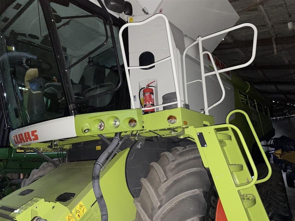 Mähdrescher del tipo CLAAS LEXION 770 Med Skærebord V1050. GPS. 3D. 4D. CEMOS Auto Slope etc. Ring til Ulrik på 40255544. Jeg snakker Jysk., Gebrauchtmaschine In Kolding (Immagine 3)