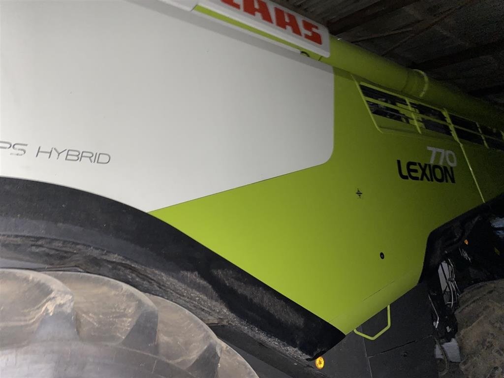 Mähdrescher typu CLAAS LEXION 770 Med Skærebord V1050. GPS. 3D. 4D. CEMOS Auto Slope etc. Ring til Ulrik på 40255544. Jeg snakker Jysk., Gebrauchtmaschine w Kolding (Zdjęcie 1)