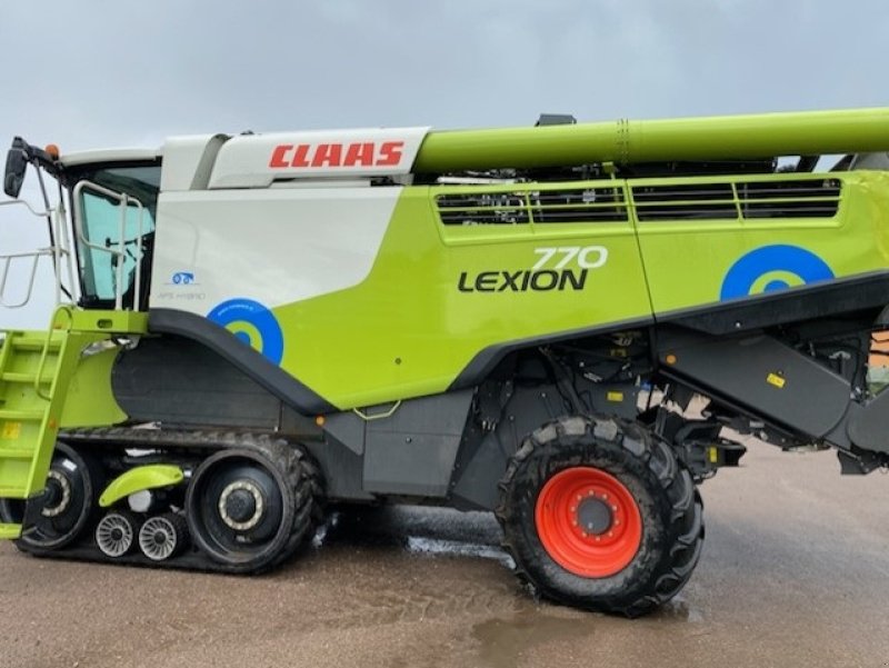 Mähdrescher of the type CLAAS LEXION 770 TERRA-TRAC 40 FOD. INCL skærebord Vario V1080. Terra Trac 635 mm. CEMOS AUTO Cruise pilot. Laser Pilot. Telematic. 3D., Gebrauchtmaschine in Kolding (Picture 1)