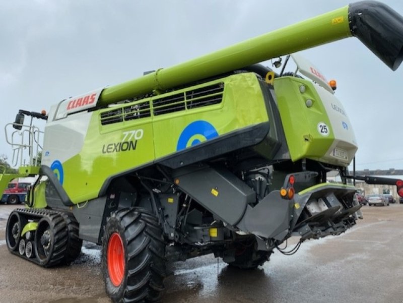 Mähdrescher of the type CLAAS LEXION 770 TERRA-TRAC 40 FOD. INCL skærebord Vario V1080. Terra Trac 635 mm. CEMOS AUTO Cruise pilot. Laser Pilot. Telematic. 3D., Gebrauchtmaschine in Kolding (Picture 4)