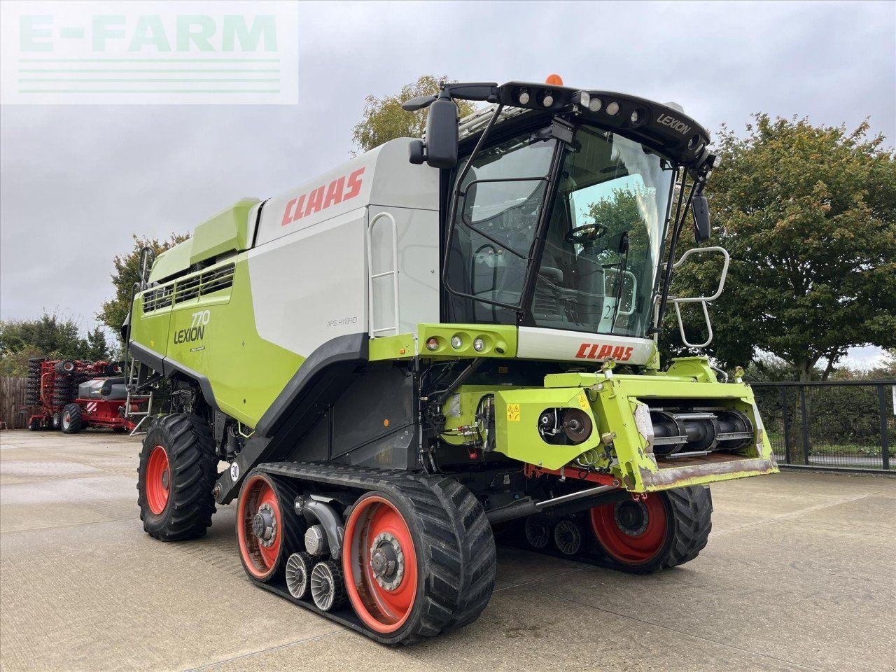 Mähdrescher del tipo CLAAS LEXION 770 TERRA TRAC CTF, Gebrauchtmaschine In SUFFOLK (Immagine 3)