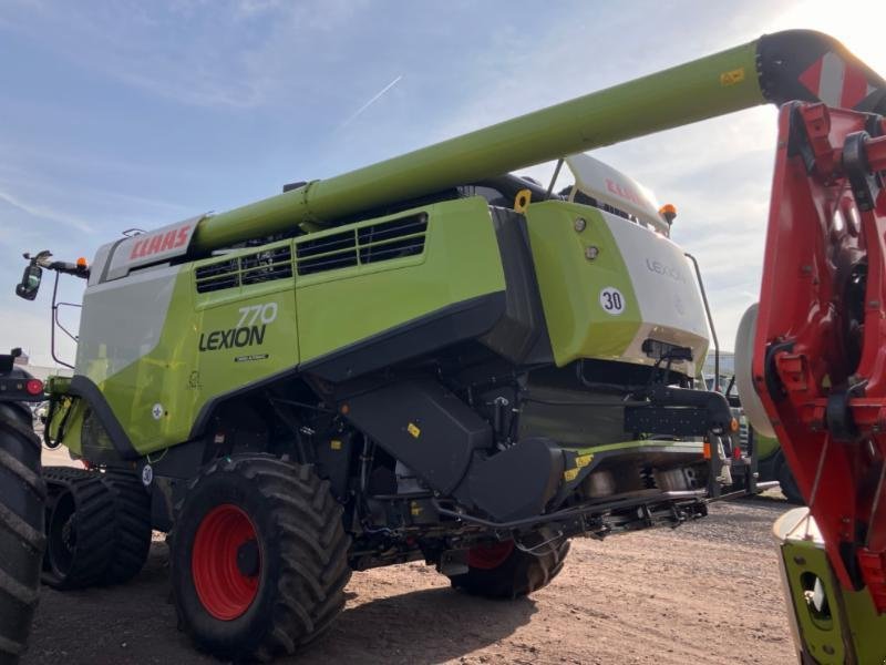 Mähdrescher du type CLAAS LEXION 770 TERRA TRAC, Gebrauchtmaschine en Landsberg (Photo 4)