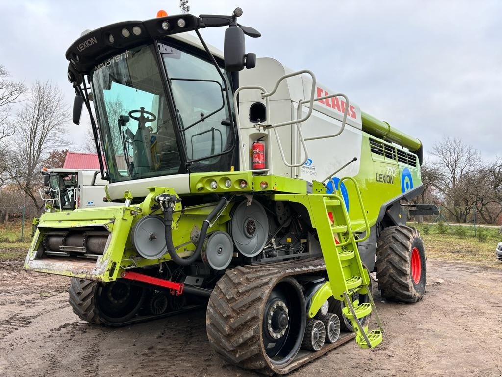 Mähdrescher typu CLAAS LEXION 770 TT Incl. CLAAS Vario V900 skærebord. Pæn og velholdt med brede bælter. Ring til Ulrik på 40255544. Jeg snakker Jysk, tysk og engelsk., Gebrauchtmaschine v Kolding (Obrázek 2)