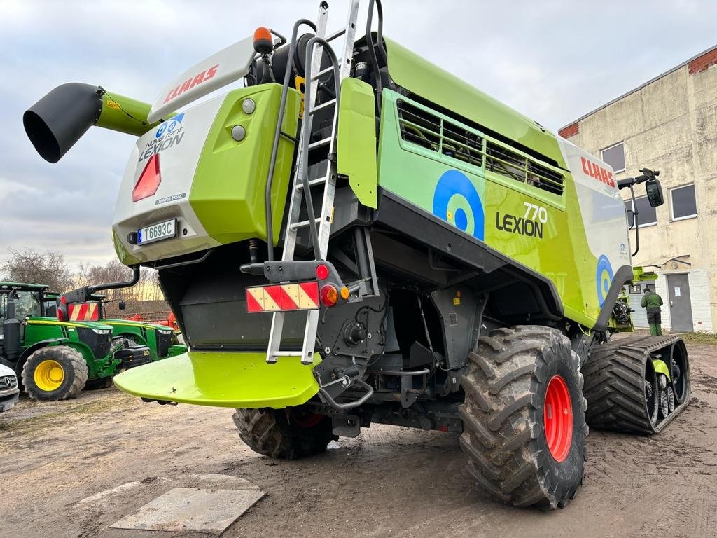 Mähdrescher za tip CLAAS LEXION 770 TT Incl. CLAAS Vario V900 skærebord. Pæn og velholdt med brede bælter. Ring til Ulrik på 40255544. Jeg snakker Jysk, tysk og engelsk., Gebrauchtmaschine u Kolding (Slika 4)