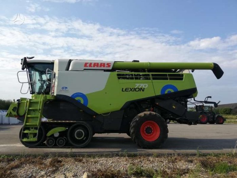 Mähdrescher του τύπου CLAAS LEXION 770 TT INCL Skærebord!!! GPS. CEMOS Cruise Pilot. CEMOS Auto Pilot. CEMOS Auto Crop Flow. CEMOS Auto Slope. Compressor etc. Vi giver 100 timers reklamationsret i DK!!!, Gebrauchtmaschine σε Kolding (Φωτογραφία 1)