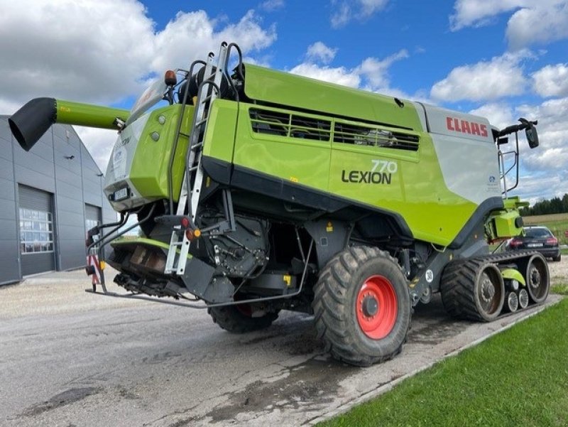 Mähdrescher tip CLAAS LEXION 770 TT Incl. Skærebord V1200. Laser Pilot. Auto Pilot mm. Ring til Ulrik 0045-40255544. Jeg snakker Jysk, tysk og engelsk, Gebrauchtmaschine in Kolding (Poză 2)