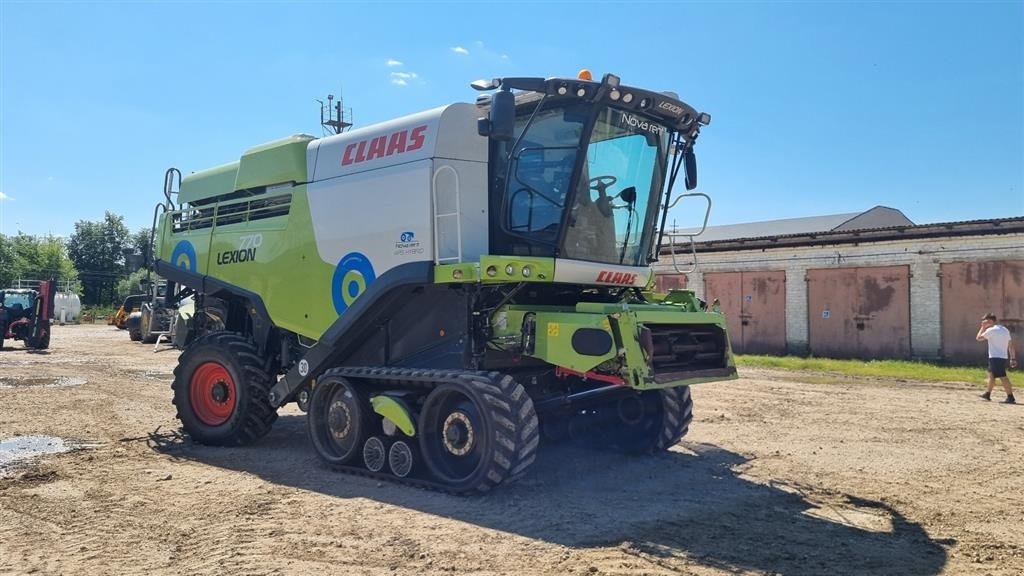 Mähdrescher a típus CLAAS LEXION 770 TT Incl. Skærebord Vario V1230. GPS. CEMOS Auto Crop Flow. GPS. CEMOS Cruise Pilot. Telematics mm. Ring til Ulrik på 40255544. Jeg snakker Jysk., Gebrauchtmaschine ekkor: Kolding (Kép 3)