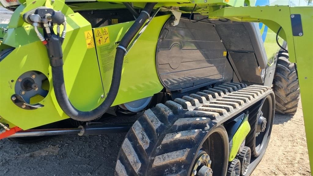 Mähdrescher tip CLAAS LEXION 770 TT Incl. Skærebord Vario V1230. GPS. CEMOS Auto Crop Flow. GPS. CEMOS Cruise Pilot. Telematics mm. Ring til Ulrik på 40255544. Jeg snakker Jysk., Gebrauchtmaschine in Kolding (Poză 8)