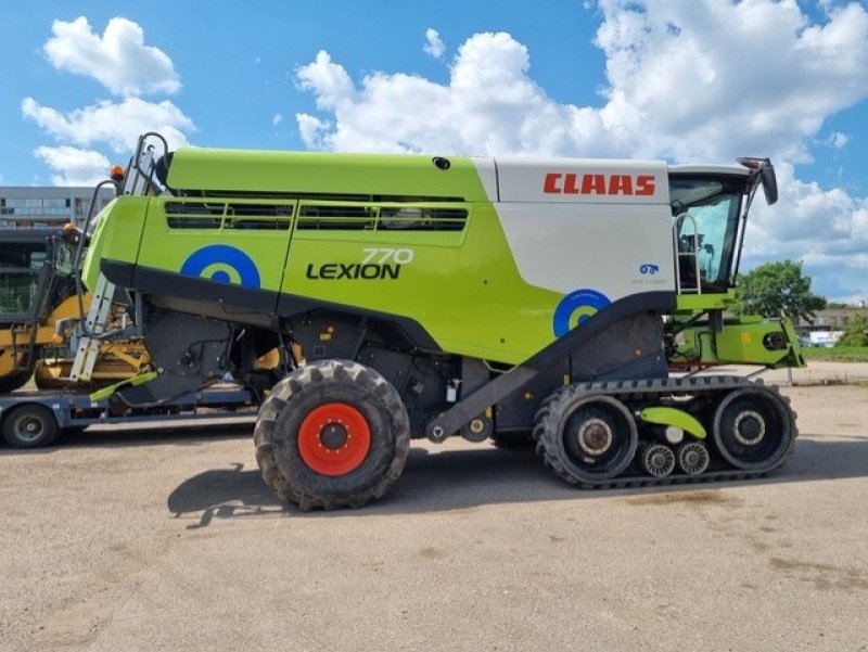 Mähdrescher a típus CLAAS LEXION 770 TT Incl. Vario skærebord V900. Terra Track 635 mm. CMOTION Compressor mm. Ring til Ulrik på 40255544. Jeg snakker Jysk, tysk og engelsk., Gebrauchtmaschine ekkor: Kolding (Kép 1)