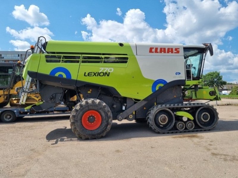 Mähdrescher of the type CLAAS LEXION 770 TT Incl. Vario skærebord V900. Terra Track 635 mm. CMOTION Compressor mm. Ring til Ulrik på 40255544. Jeg snakker Jysk, tysk og engelsk., Gebrauchtmaschine in Kolding (Picture 1)