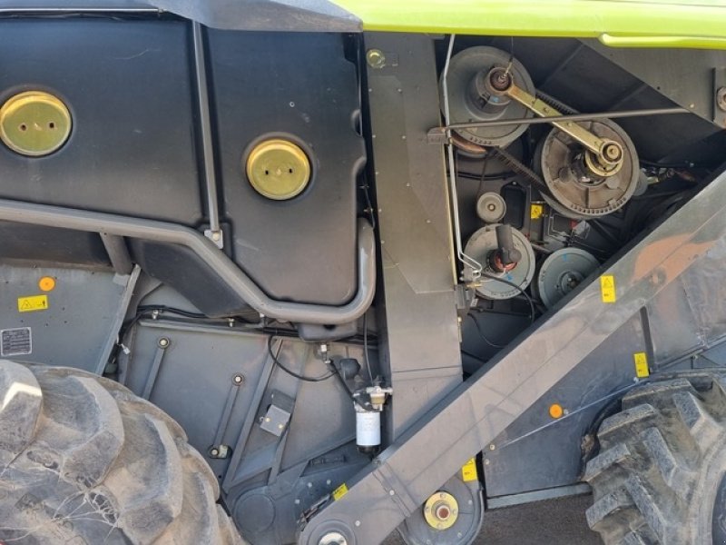 Mähdrescher typu CLAAS LEXION 770 TT Incl. Vario skærebord V900. Terra Track 635 mm. CMOTION Compressor mm. Ring til Ulrik på 40255544. Jeg snakker Jysk, tysk og engelsk., Gebrauchtmaschine v Kolding (Obrázek 8)