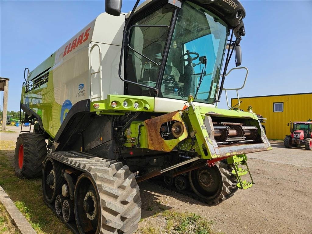 Mähdrescher typu CLAAS LEXION 770 TT Med skærebord Vario 1230. Tera Tracs. CEMOS Auto. Cruise Pilot. Ring til Ulrik på 40255544. Jeg snakker Jysk, tysk og engelsk., Gebrauchtmaschine v Kolding (Obrázok 4)